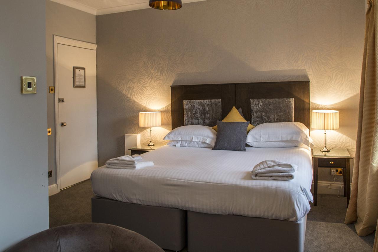 Meadfoot Bay Hotel Torquay Eksteriør billede